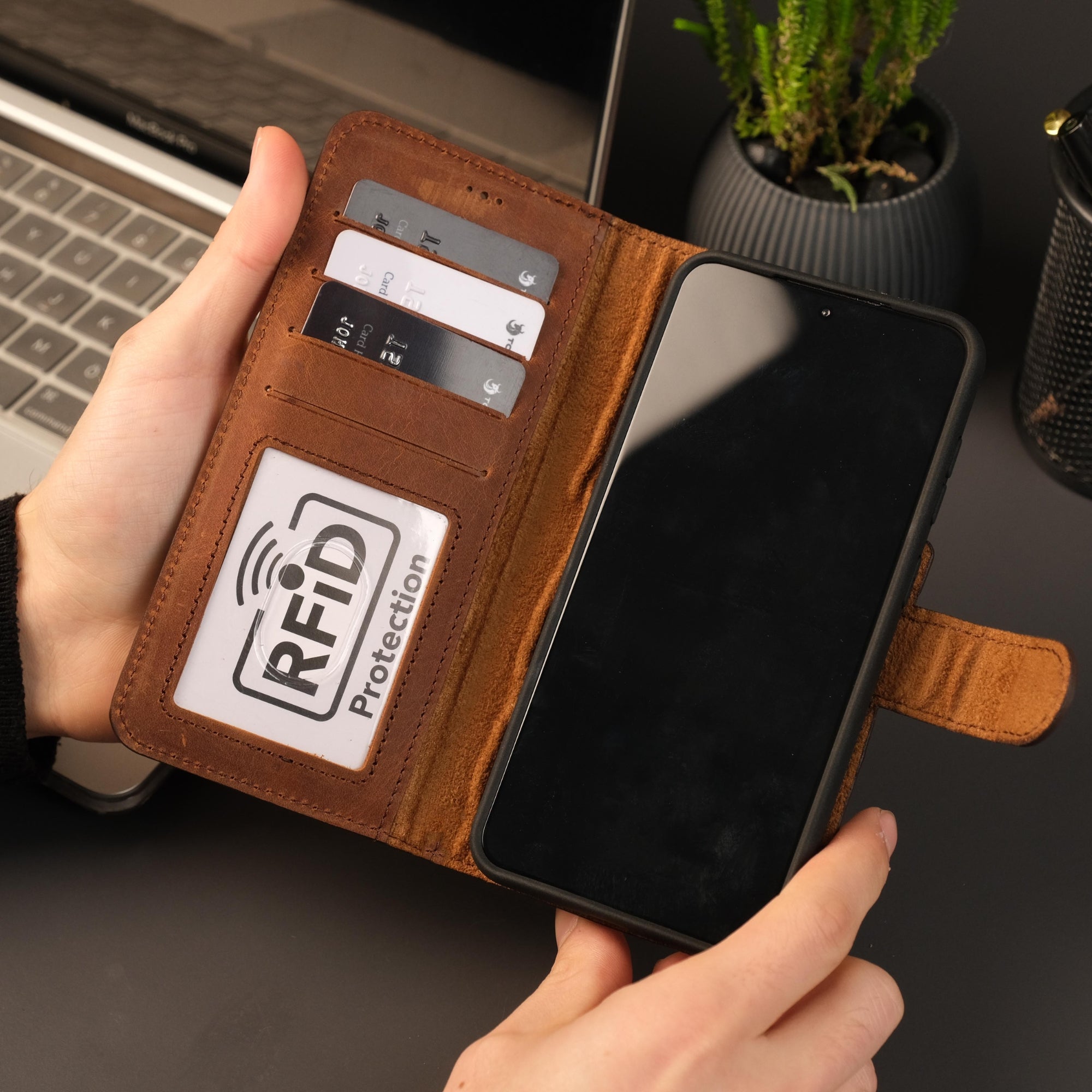 Leather Samsung Galaxy S25 Wallet Case | Buffalo